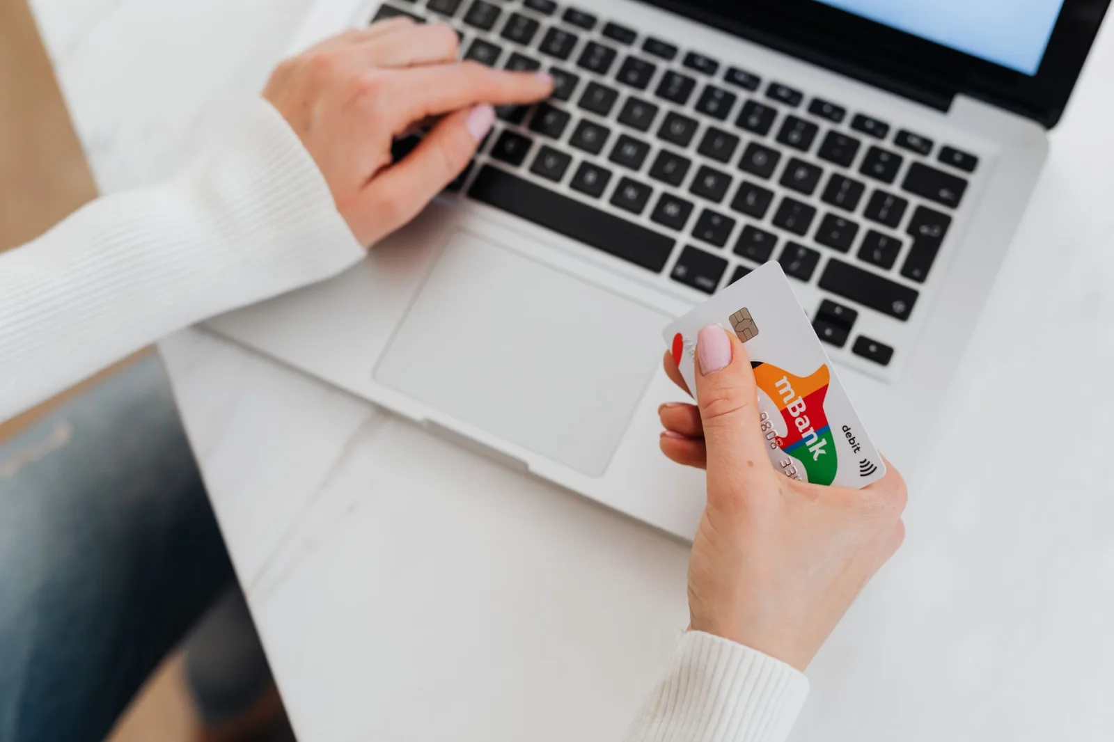 Estonian O&Uuml; for Non-Residents: Setup, Tax, Banking Guide